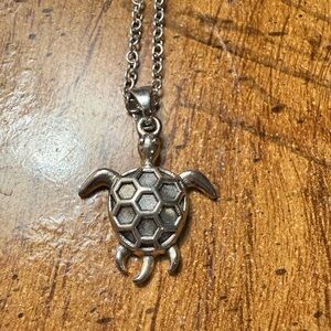 Silver Turtle Pendant Necklace